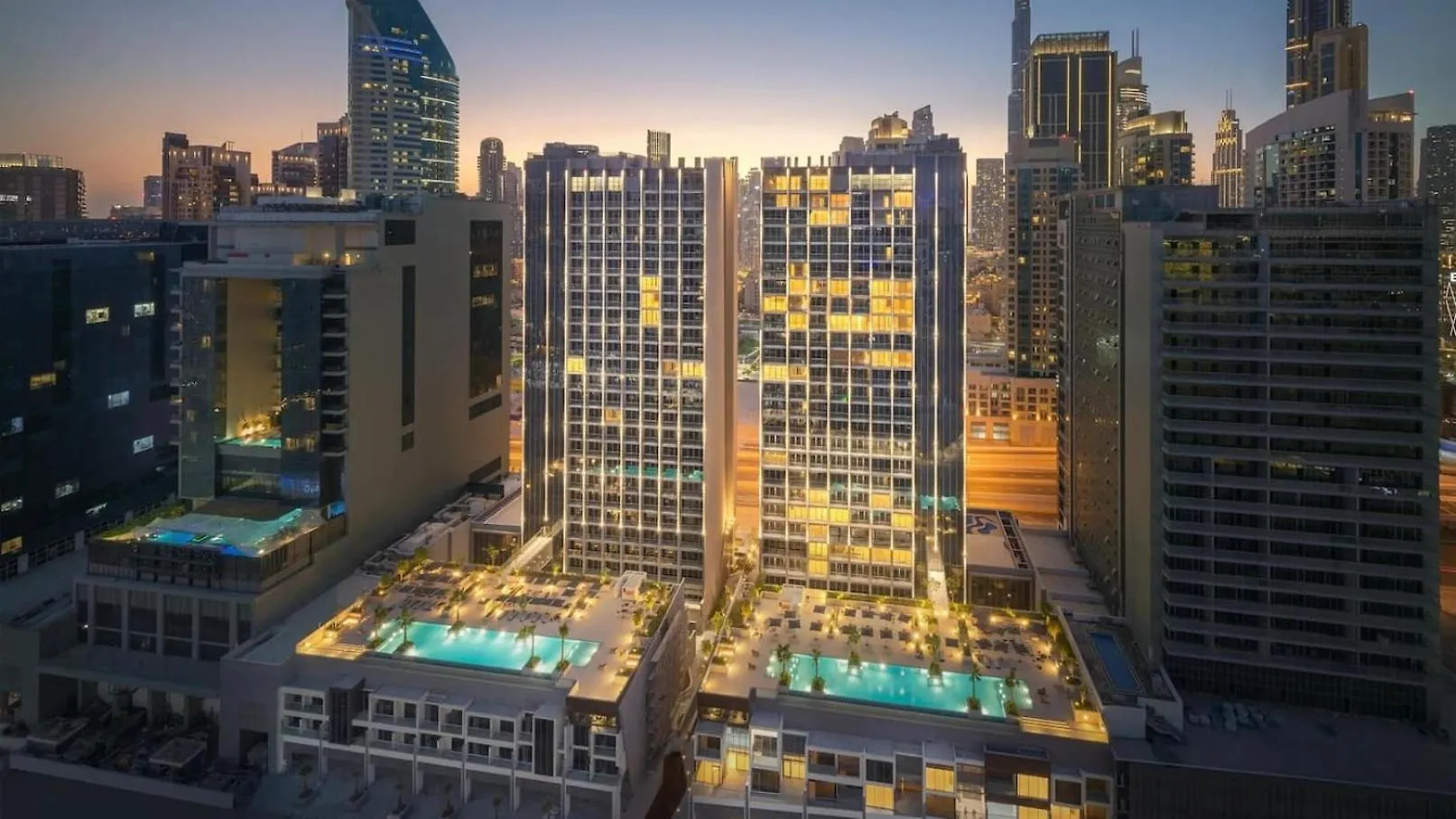 Luxury Studio! Walk To Burj Khalifa Sleeps 3! Dubai United Arab Emirates